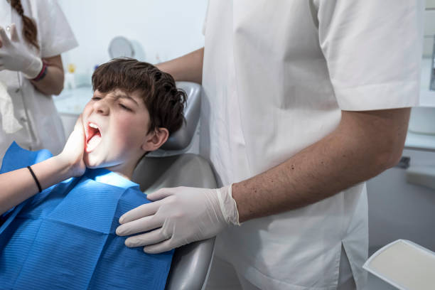 Best Weekend Emergency Dentist in Rosharon, TX